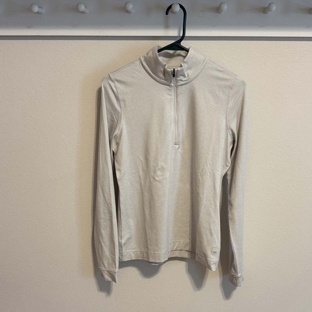 Vuori Long Sleeve Quarter-Zip Top in Light Beige/Cream